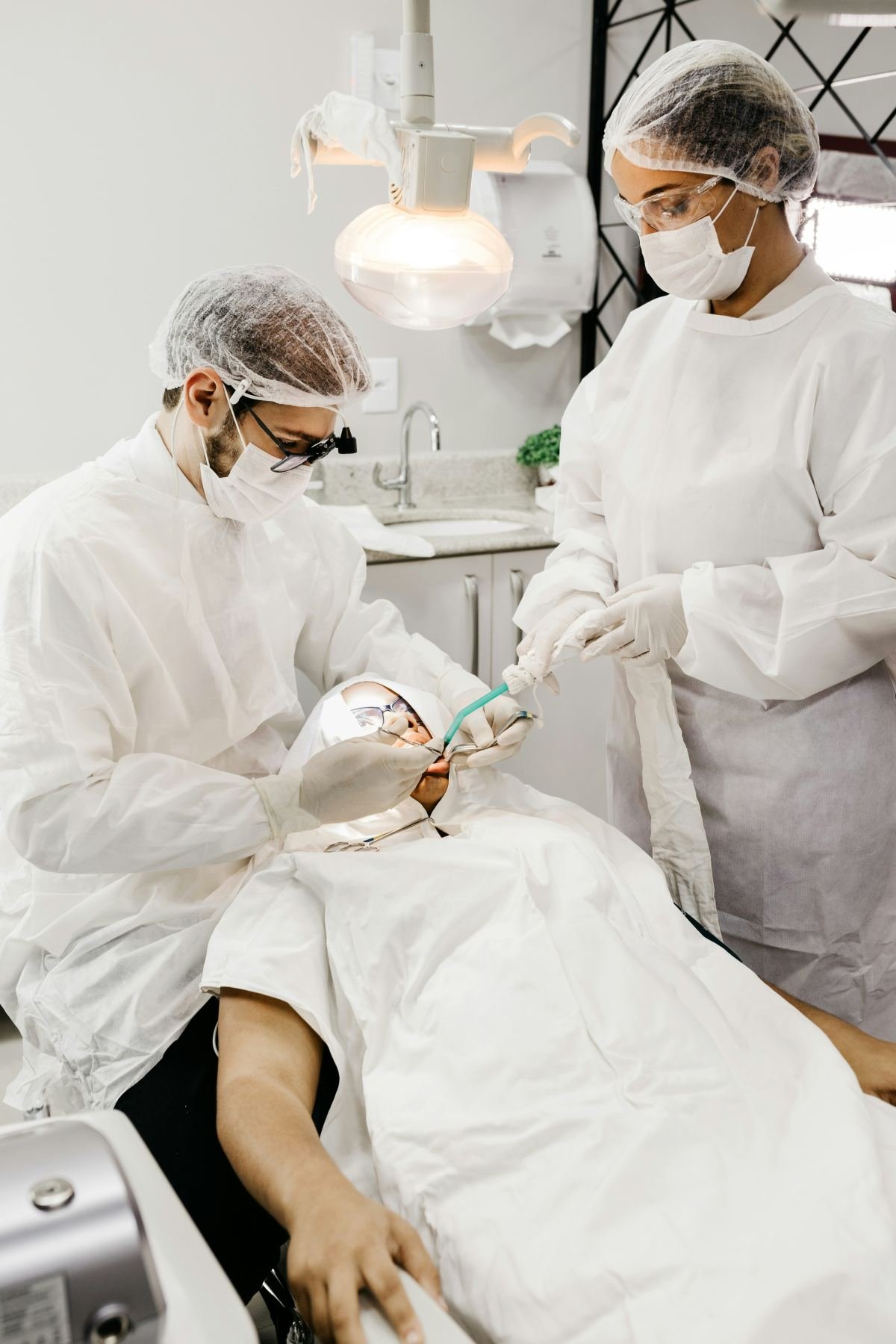 Navigating Dental Care Options For Immigrants 1 Community dental clinic