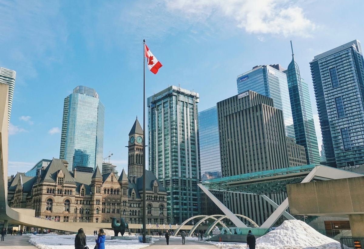 Comparison between Self-Employed Persons Program and Canada Business Visa